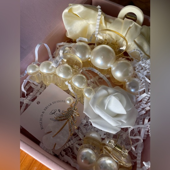 4. Elegant Pearl and Satin Hair and jewelry Accessory Set by R&B
